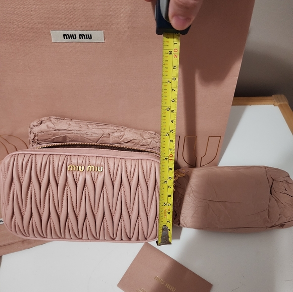 ❌️SOLD❌️Miu Miu CAMEO MATELASSÉ CROSSBODY - Picture 15 of 16